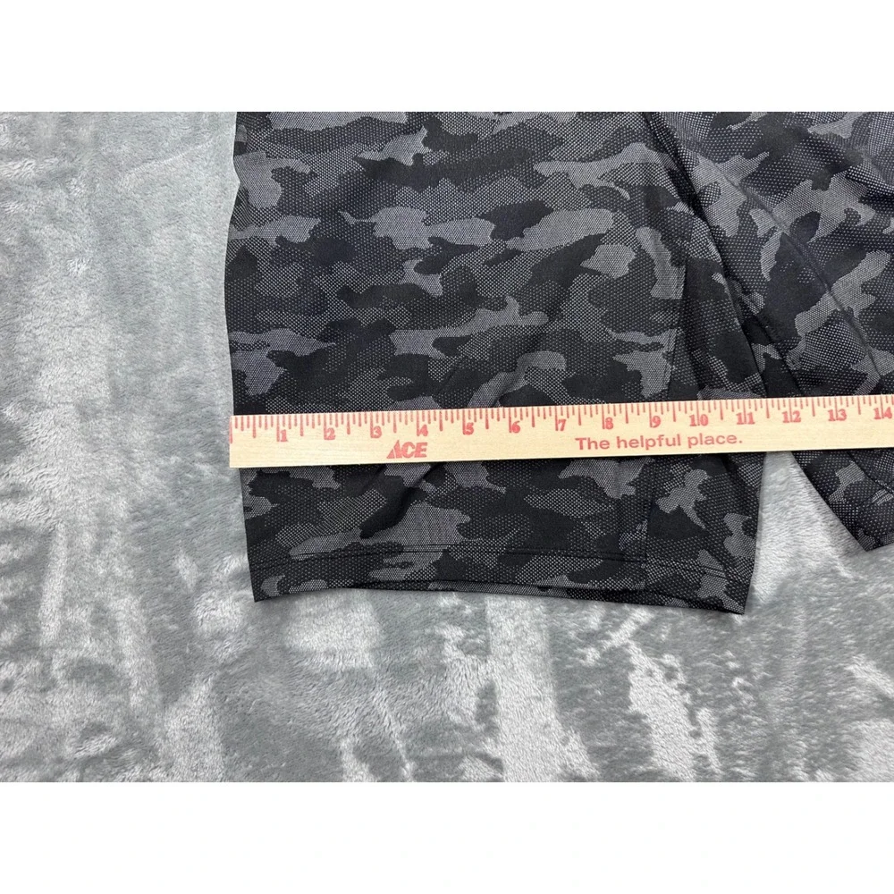 Lululemon THE Short 9 Lined Mens Small Grey Black Camo Athletic Training Running